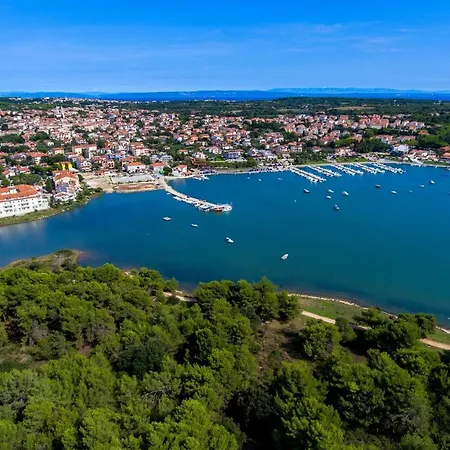 Apartment With A Parking Space - 7209