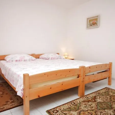 With A Parking Space - 7209