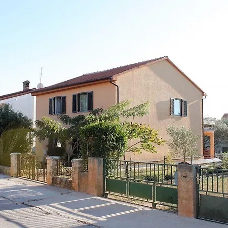 With A Parking Space - 7209 Lejlighed Medulin