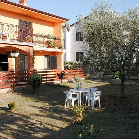 With A Parking Space - 7209